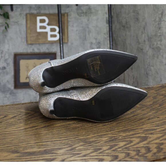 On 34th Women Glitter Aatira Tulip Booties 10019682200 Silver Glitter 5.5M - Picture 5 of 11